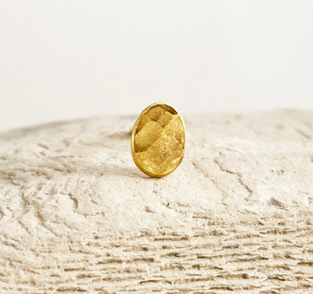 K24純金の卵ピアス◇K24 Pure Gold EGG スタッドピアス◇片耳分～