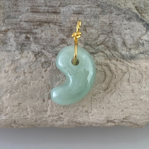 ビルマ産天然翡翠ネックレス