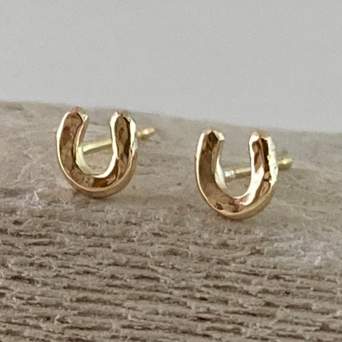 K10◇馬蹄ホースシュースタッドピアス◇K10 Hourse Shoe Stud