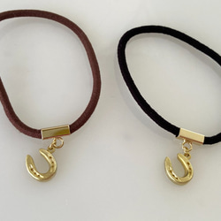 Brass horseshoe charm(horseshoe) ◇髮帶(black/brown) 第4張的照片