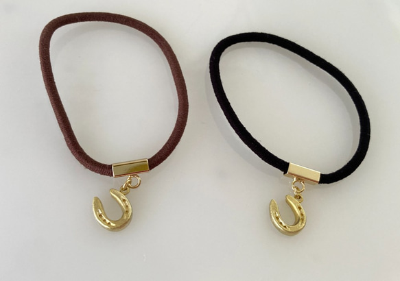 Brass horseshoe charm(horseshoe) ◇髮帶(black/brown) 第4張的照片