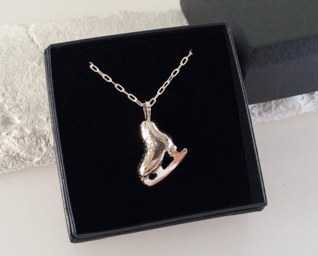 フィギュアスケート靴◇Silver Pendant 8,960円