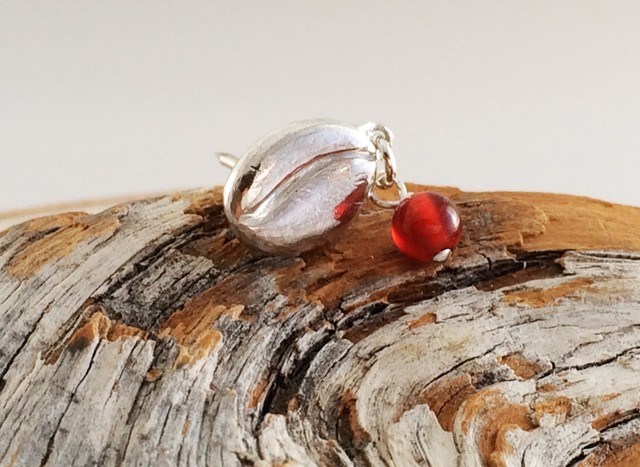 珈琲豆◆SV 赤瑪瑙（めのう）ピンズ