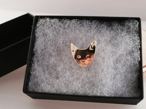 捐贈珠寶◇貓臉黃銅銷 第4張的照片