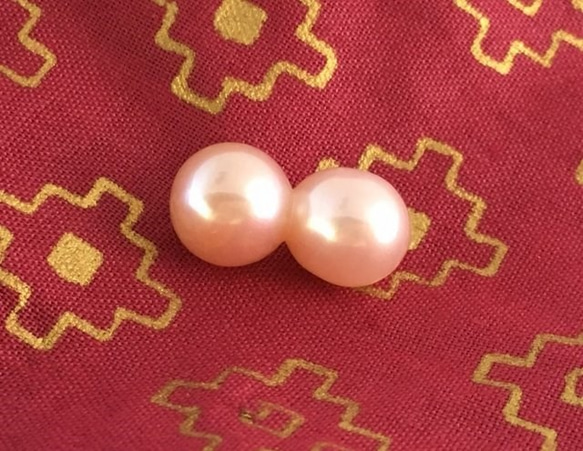 袋的珍珠別針胸針夏天◇◇雙胞胎+橙粉紅珍珠耳環鈦/雙頭套 第3張的照片