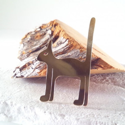 銀製シカ 雄鹿のブローチ 森の動物彫刻 925製ブローチ