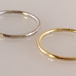 金戒指和銀戒指配對套裝 第4張的照片