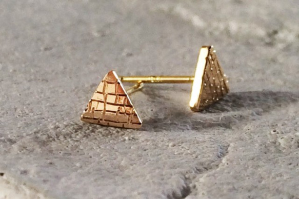 大金字塔和小金字塔K14耳環 第1張的照片