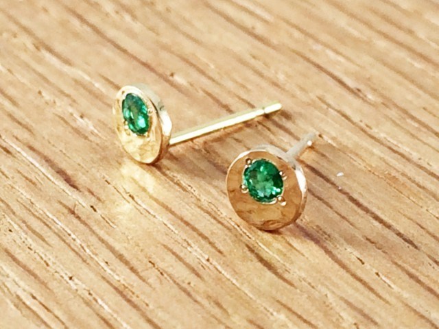 天然エメラルド K18 ピアス