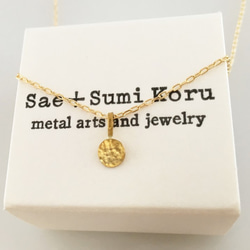 小さな満月の純金ペンダントトップ◇K24 Pure Gold Full Moon Pendant Top 2枚目の画像