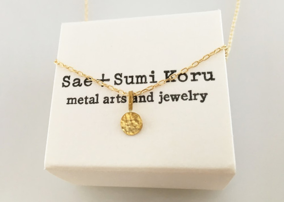 小さな満月の純金ペンダントトップ◇K24 Pure Gold Full Moon Pendant Top 2枚目の画像