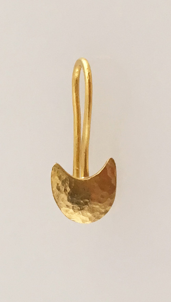 K24 Pure Gold Cat Face Earrings ◇純金猫フェイスピアス/ホック・クリップタイプ◇片耳 3枚目の画像