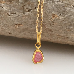 K24純金+原色尖晶石◆純金粉紅色尖晶石粗吊墜上衣 第2張的照片
