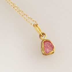 K24純金+原色尖晶石◆純金粉紅色尖晶石粗吊墜上衣 第7張的照片