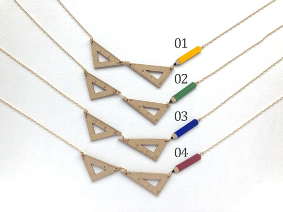 三角定規と鉛筆のネックレス【紙のアクセサリー】 2枚目の画像
