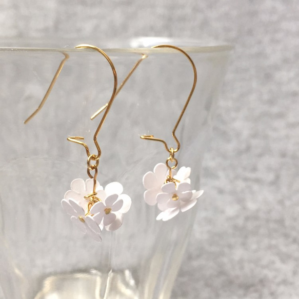 ピアス：Paper Flower Earrings 00 1枚目の画像