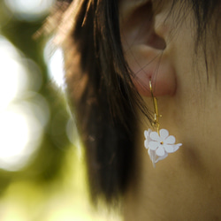 ピアス：Paper Flower Earrings 01 2枚目の画像