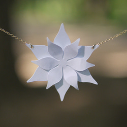 Paper Flower Necklace 01 1枚目の画像