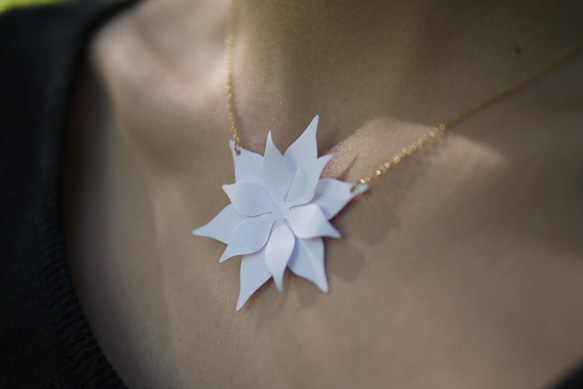 Paper Flower Necklace 01 2枚目の画像