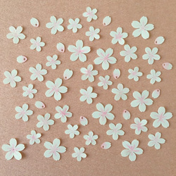 イヤリング：桜ver. Paper Flower Earrings 2枚目の画像