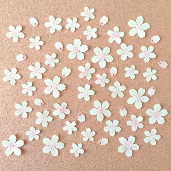 ピアス：桜ver. Paper Flower Earrings 2枚目の画像