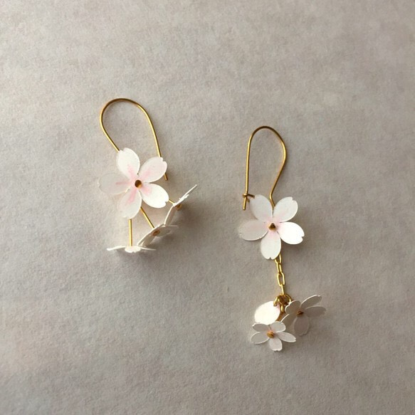 ピアス：桜ver. Paper Flower Earrings 3枚目の画像
