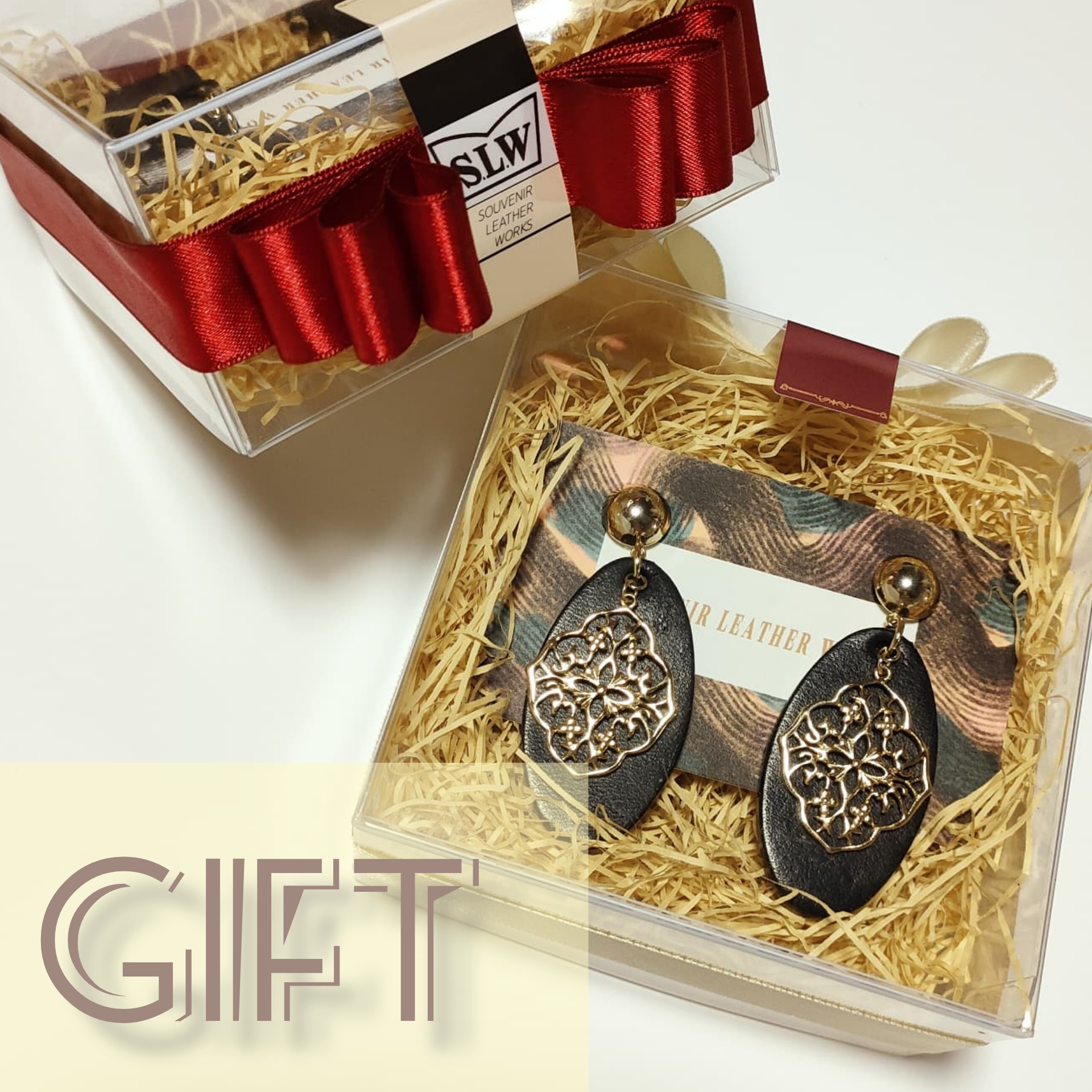 【ゴートレザー(山羊革)/ブラック】ゆるハート型&キラリ/バッグチャーム ゴールド