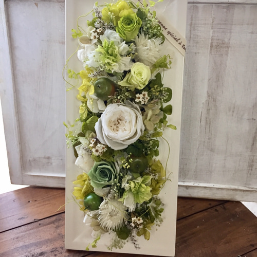 新品・未使用 プリザーブドフラワー フレームアレンジメント【グリーン系】 フレームアレンジ】プリザーブドフラワー/グリーン系 | さくらかん