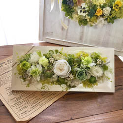 送料無料】アップルグリーンのフレームアレンジ(プリザーブド