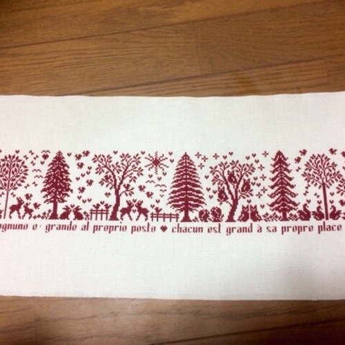 【感謝祭中】☆クリスマスツリーとリスサンタ☆クロスステッチ刺繍☆オーナメントタペ 楽天市場】タペストリー クリスマス（刺繍キット｜刺繍道具