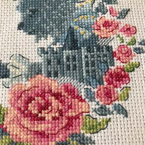 クロスステッチ完成品〜美女と野獣〜 タペストリー・壁掛け うさ