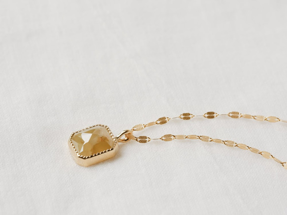 Tan Beige Diamond Necklace 9枚目の画像