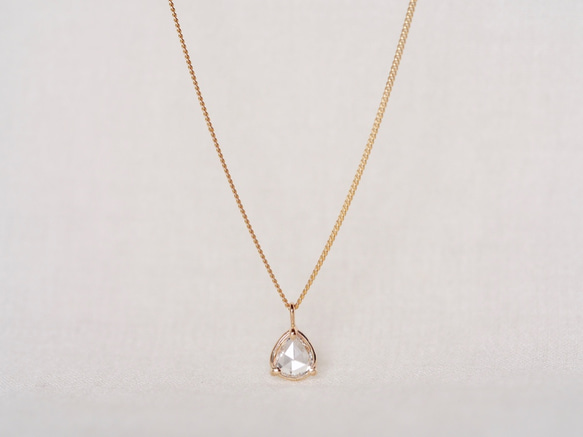 Drop Rose Diamond Necklace 2枚目の画像
