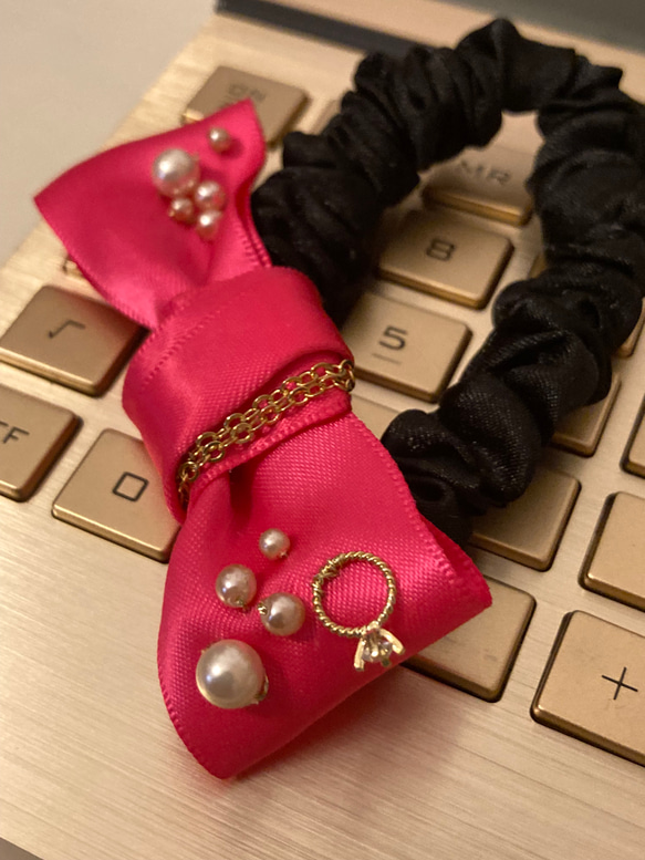 ピンクのリボンのポニーシュシュ 2枚目の画像