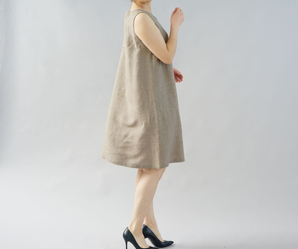【Wafu】薄款蓬鬆亞麻亞麻嬌小連衣裙V領內褲/淡褐色p006a-hbm1 第3張的照片