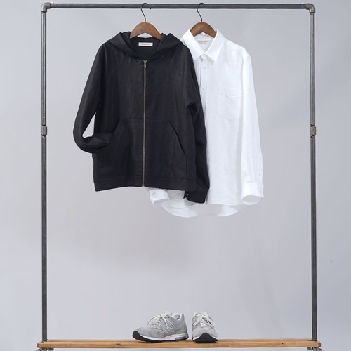 wafu. リネン&コットン　フード付きパーカー　ブラック リネンソロテックス】自然と都会の融合。リネンアノラック