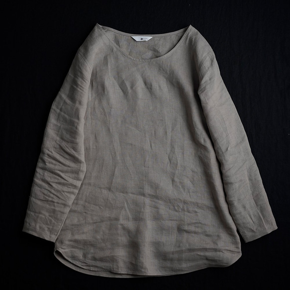 【M】【wafu】Linen Top 黄金比率のネック角度 毎日のインナーにも/はしばみいろ p008a-hbm1-m 10枚目の画像