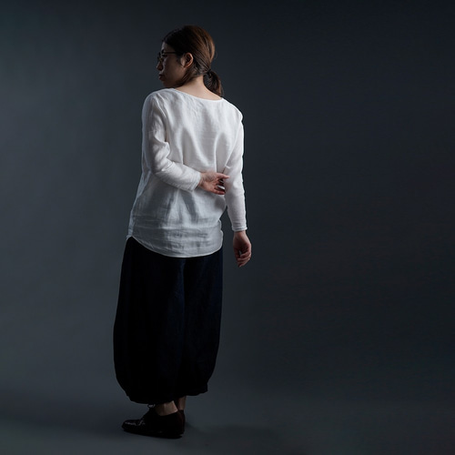 wafu】Linen Top 黄金比率のネック角度 毎日のインナーにも / 白色