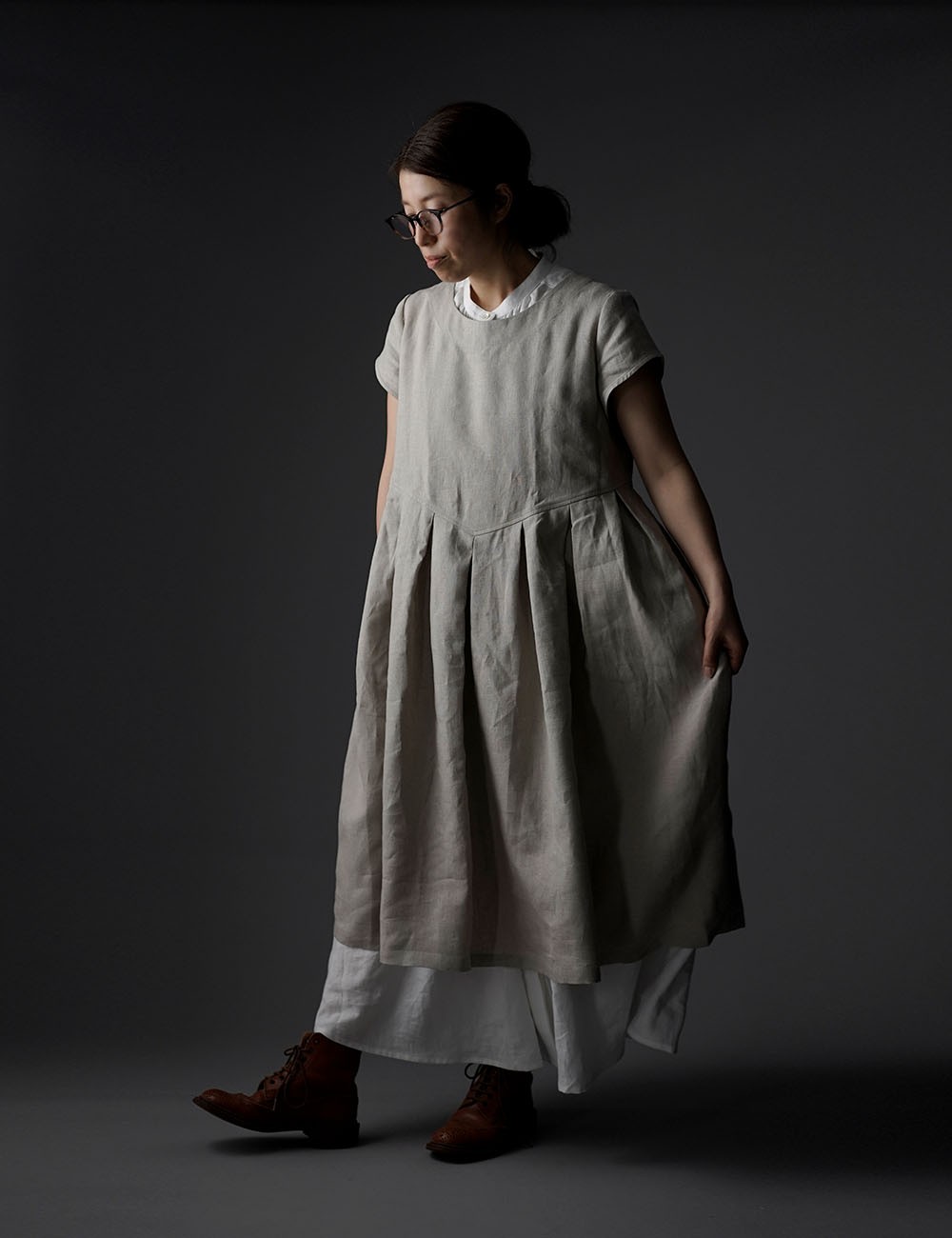 wafu】Linen dress 鍵盤 タック リネンワンピース 中厚 / 亜麻