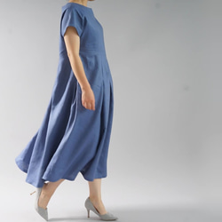 [染色不均勻]亞麻連衣裙V領法式袖連衣裙塔克/天藍藍色a062e-cbn1 第4張的照片