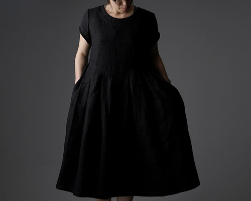 wafu】 Linen dress 鍵盤 タック リネンワンピース 中厚 / ブラック