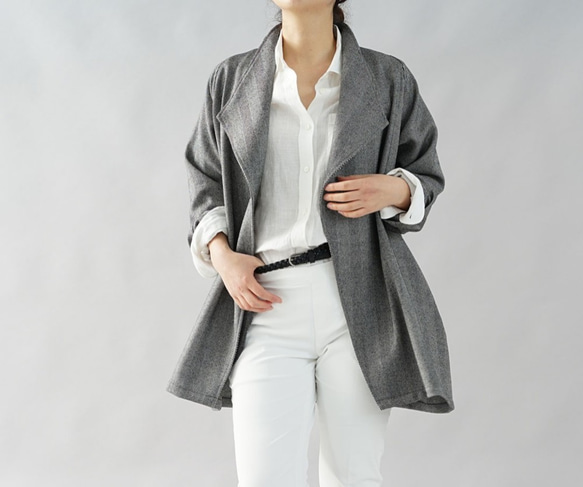 残り1着】ウール100% ウイングカラー コート 裏地キュプラ