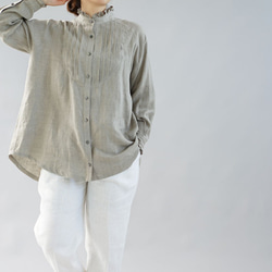 [Wafu]立陶宛薄亞麻針褶皺荷葉襯衫上衣長袖/亞麻天然T033B-AMN1 第9張的照片