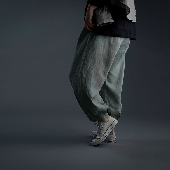 【wafu】Linen Pants 裾タック ボトムス ヨガパンツにも /青磁鼠(せいじねず) b013a-snz1 2枚目の画像