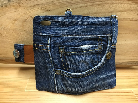 6ー198 Levi's  ビンテージ デニム リメイク iPhone6.6s 手帳型カバー スマホケース 1枚目の画像