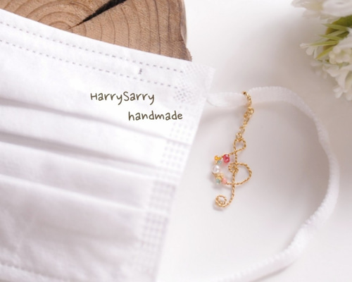 新作〉ト音記号のワイヤーぐるぐるマスクチャーム♪ マスク