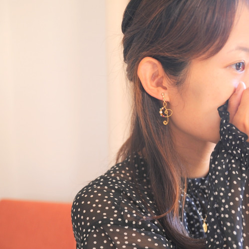 クラリネット&ト音記号 ゴールドピアス♬ クラリネット&ト音記号♪ゴールドピアス K107510562 - ピアス