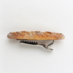 フランスパンのネクタイピン【おいしいネクタイピンシリーズ・BOX入り】 5枚目の画像