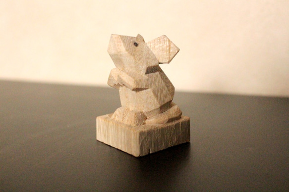 木彫り　【受注制作】面取りネズミ 1枚目の画像