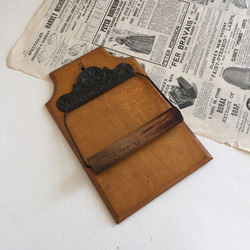 アンティークペーパーホルダー　木のホルダ　イギリスアンティーク　インダストリアル　工具　キッチン雑貨　古道具のある暮らし 1枚目の画像